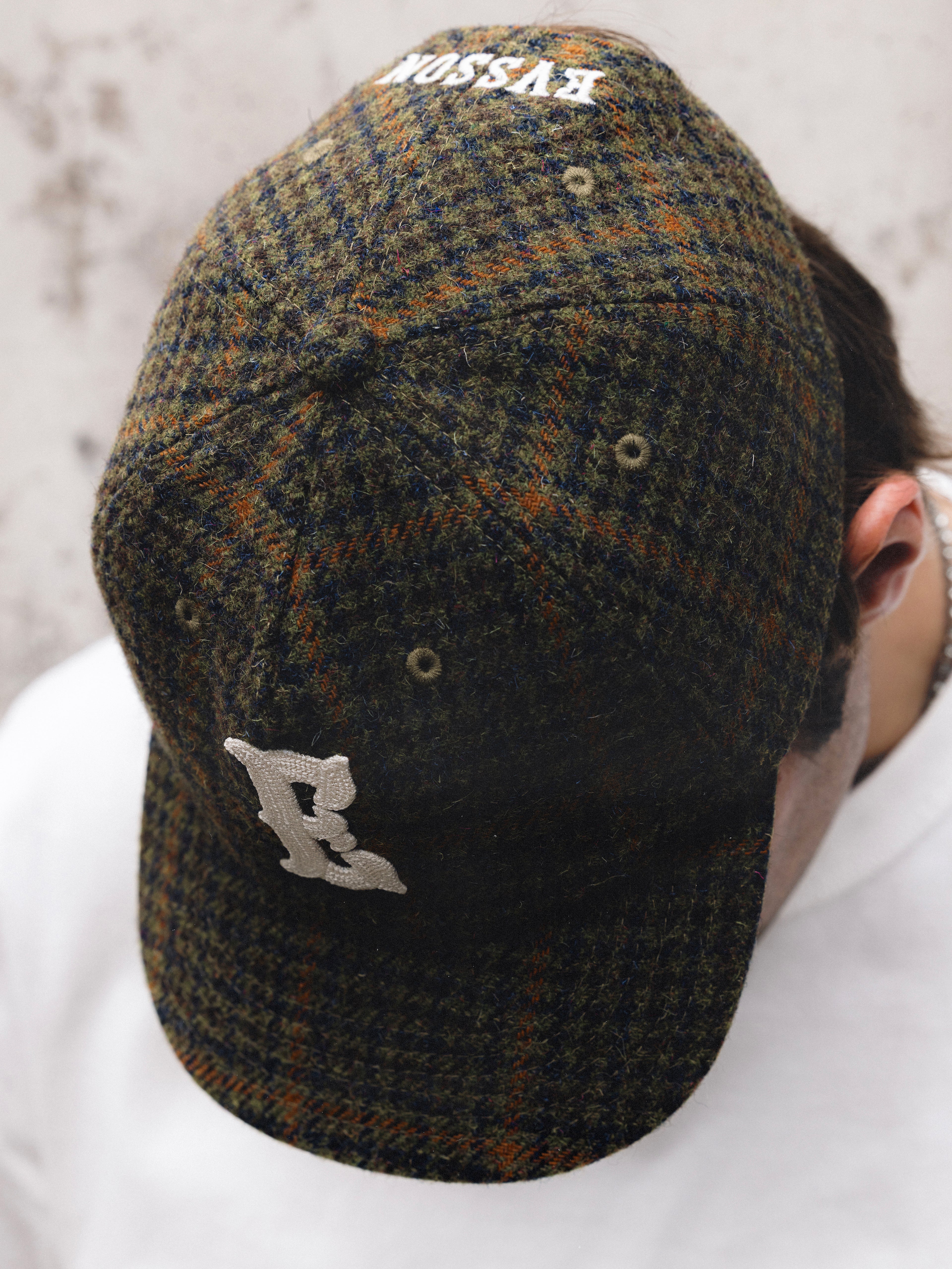 MONOGRAM WOOL CAP - BROWN TARTAN