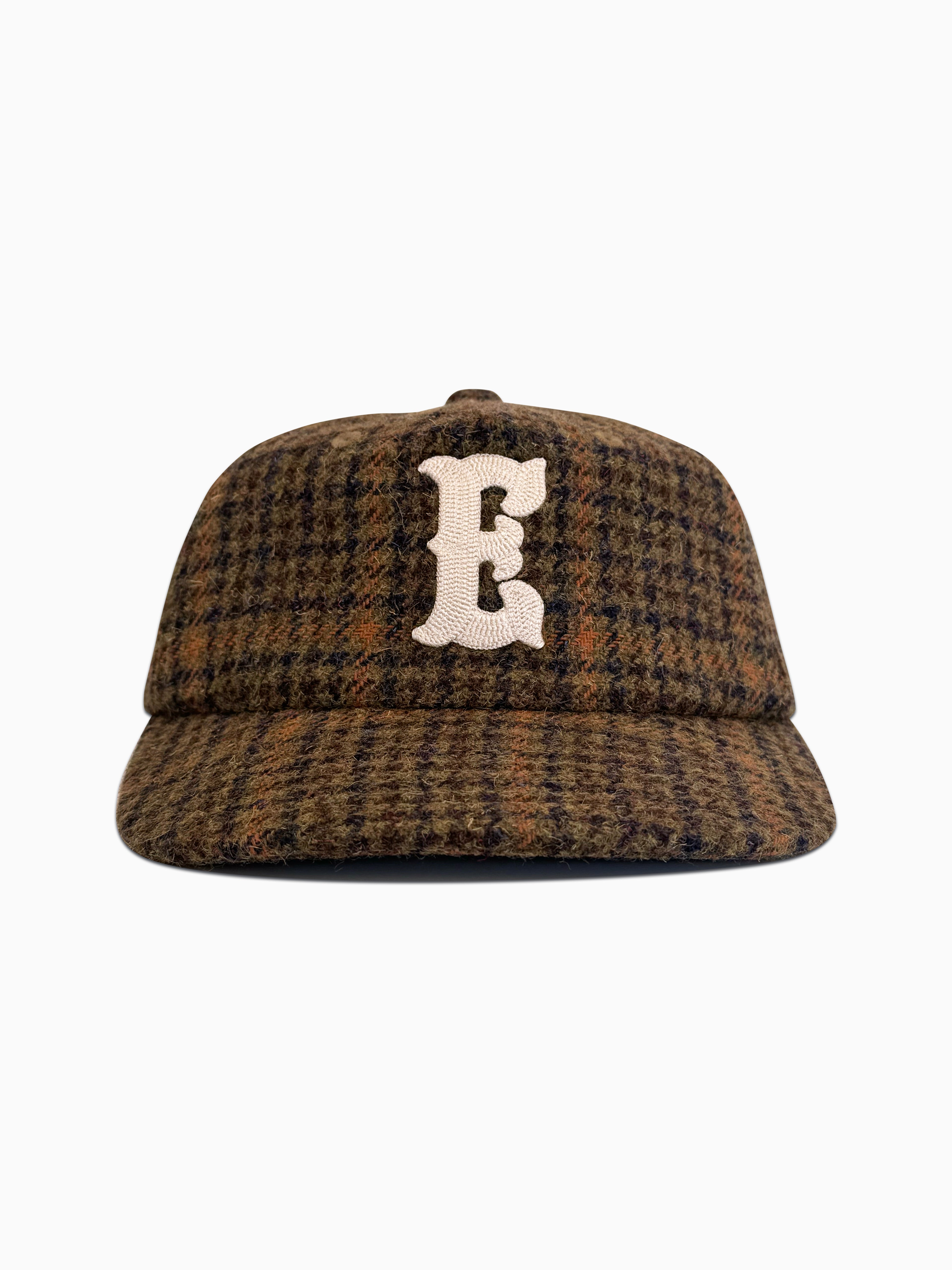 MONOGRAM WOOL CAP - BROWN TARTAN