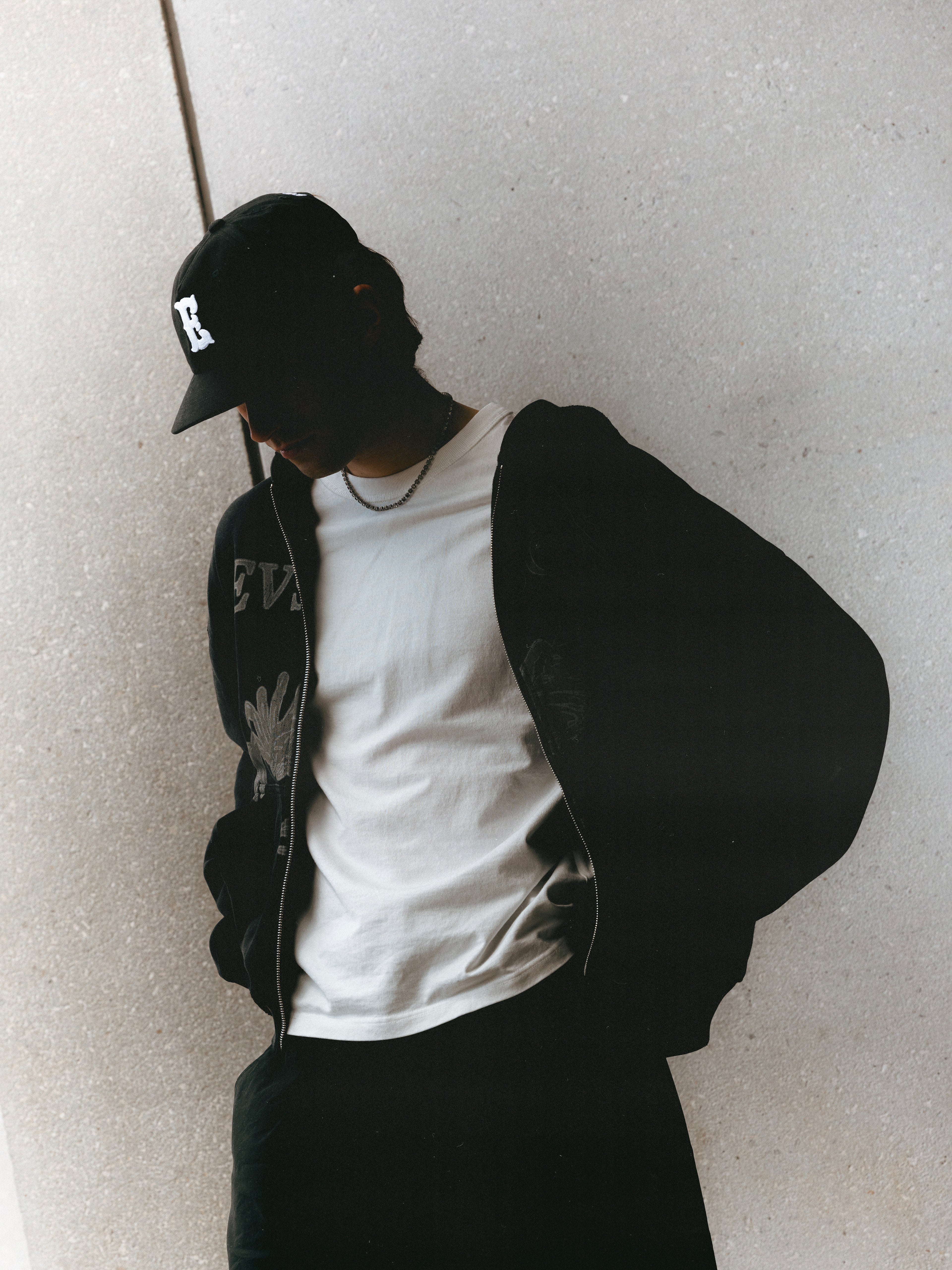 MONOGRAM CAP - BLACK